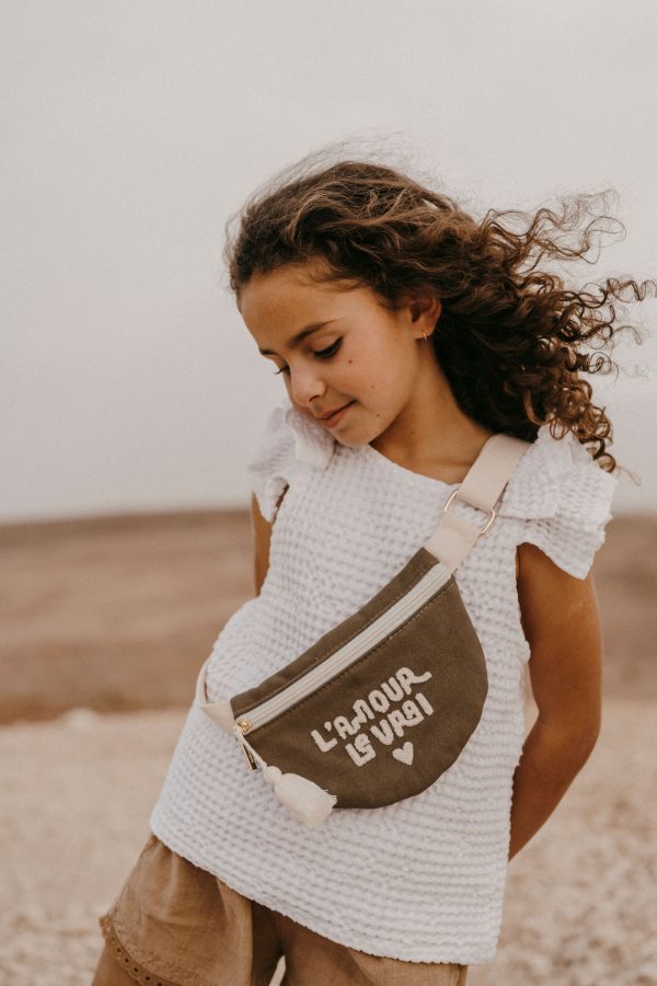 ZAKUW | L’Amour Le Vrai - Sac Banane Enfant – Image 3